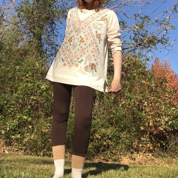 ⚘ Democracy Embroidered Tunic - Picture 4 of 16